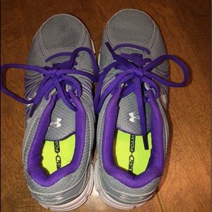 Ladies purple and gray under armour